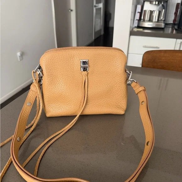 Rebecca Minkoff tan tassel crossbody purse with adjustable strap - Picture 2 of 8